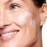 کرم پاک کننده آرایش صورت اوریفلیم سری اپتیمالز Oriflame Clarifying Optimals Creamy Cleanser - Image 3